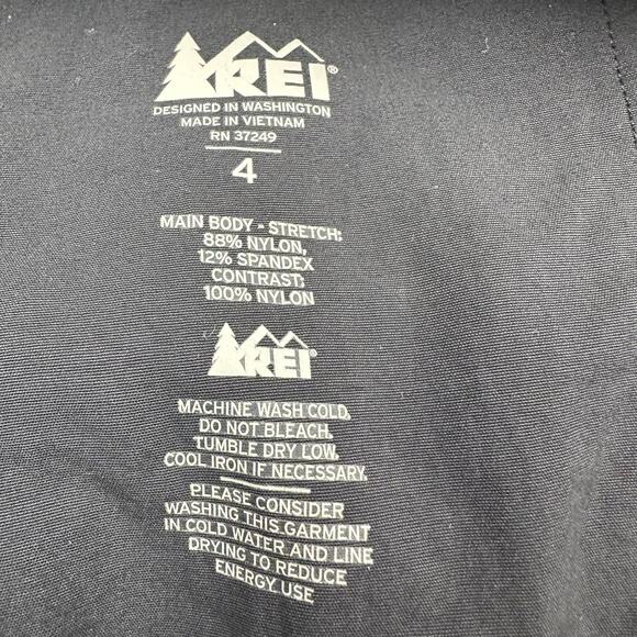 REI Shorts Womens 4 Black Nylon Stretch Pockets Outdoor Hiking Camping Nature - Picture 8 of 13